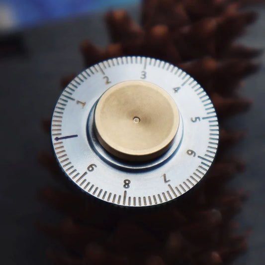 Scale Spinner